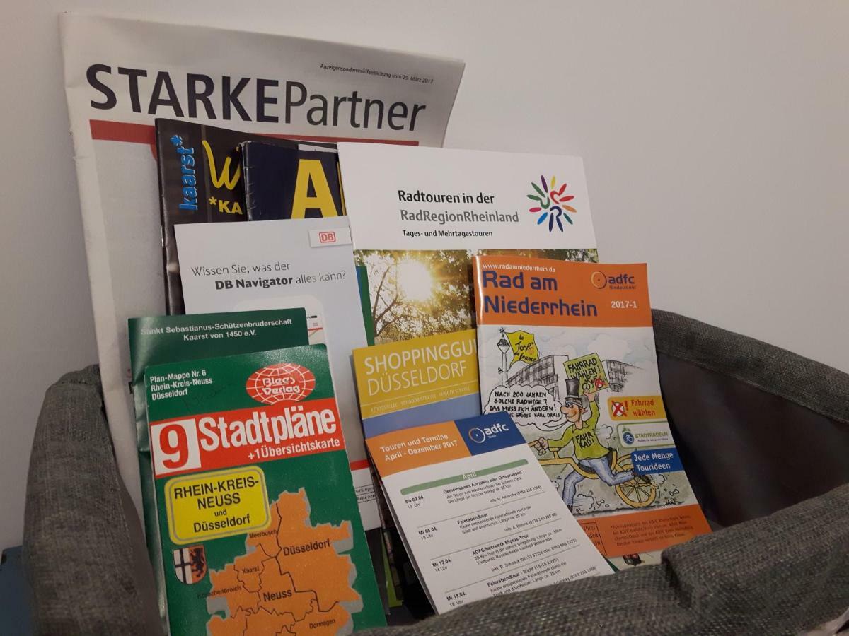 Charmant und stilvoll Kaarst Esterno foto